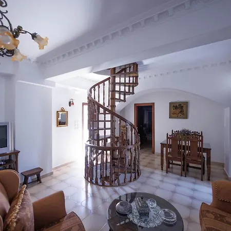 Castello Di Haria 4* Kalos (Laconia)