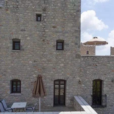 Castello Di Haria 4* Kalos (Laconia)