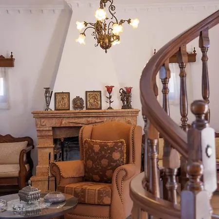 Castello Di Haria 4* Kalos (Laconia)