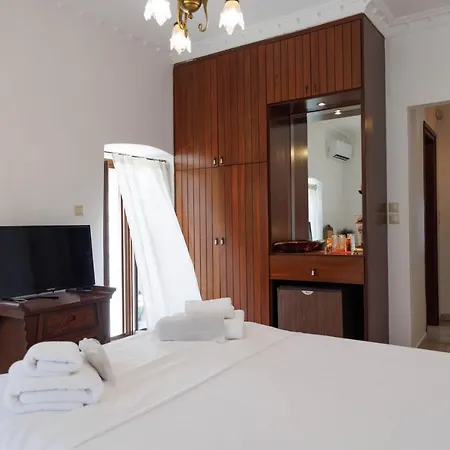 Castello Di Haria 4*