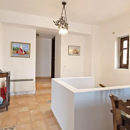 Apart Otel Castello Di Haria 4*
