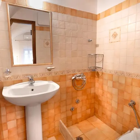 Castello Di Haria 4*