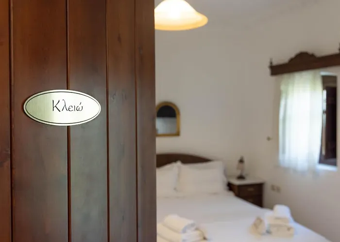 Castello Di Haria Lägenhetshotell 4*