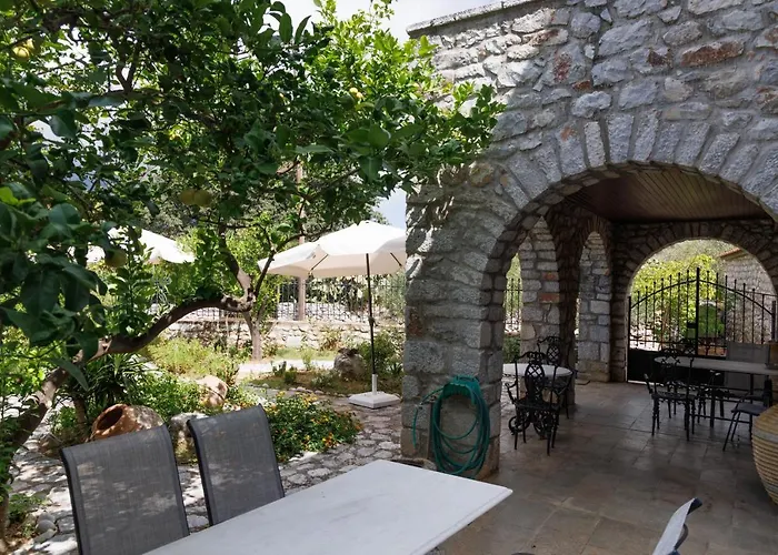 Castello Di Haria Lägenhetshotell Kalos (Laconia)